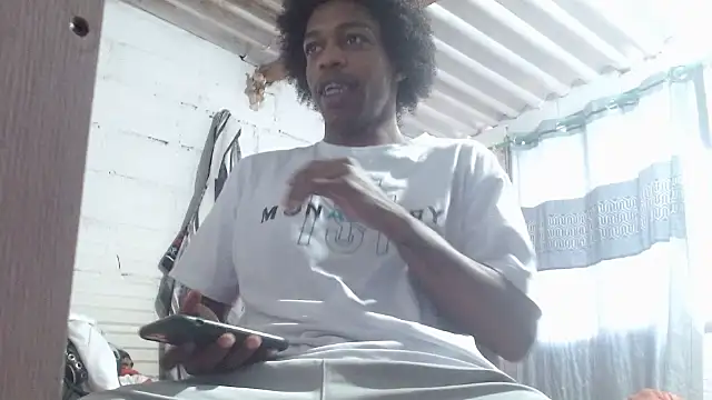 Larry-n-clouds: онлайн-секс-чат