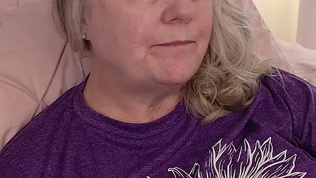 Chat +18 de Kaitlyn_Winters ao vivo