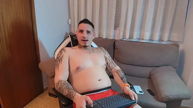 Онлайн чат XXX Milanthompson2025