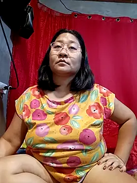 hotchubbyasian88 Adlı Modelin Canlı XXX Sohbeti