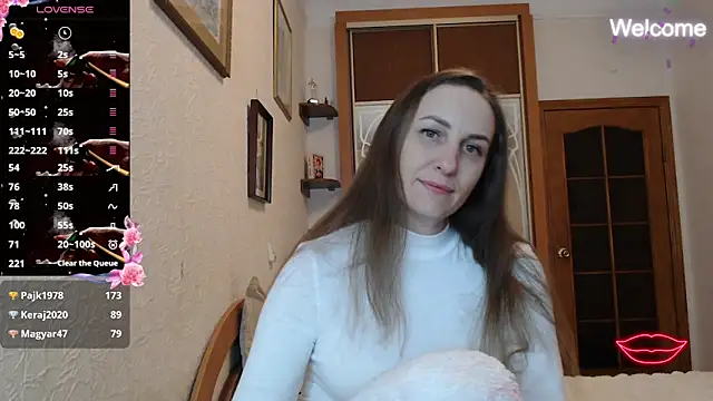 Yevgeshka-Milashka's Live XXX Chat