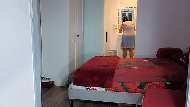 دردشة HotSpicyGujju الجنسية المباشرة