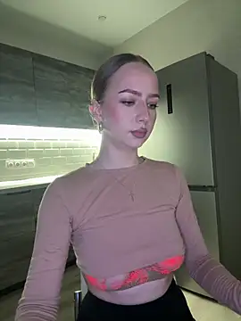 MissOyee Adlı Modelin Canlı XXX Sohbeti