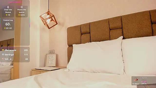 Saday_ Adlı Modelin Canlı XXX Sohbeti