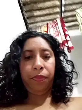 Chat +18 de anitotori ao vivo