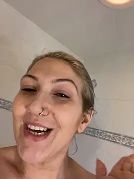 Chat XXX en directo de LittleMissEeve