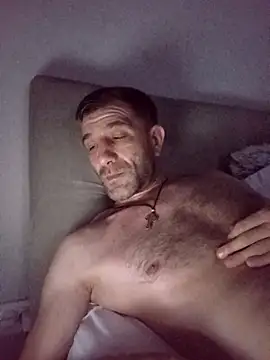 Alexdaniel89 Adlı Modelin Canlı XXX Sohbeti