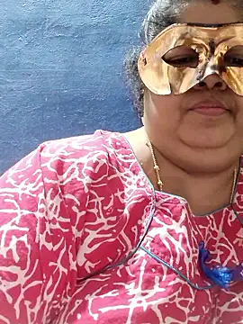 tamilthanushri Live XXX-Chat