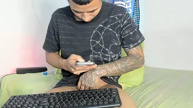 _Logan_Colton_'s Live XXX Chat