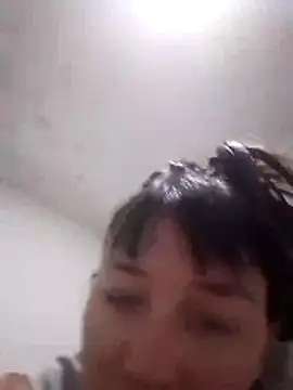 CoralSmitのライブXXXチャット