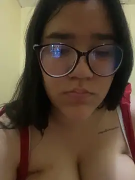 WildVibesXX Live XXX-chat