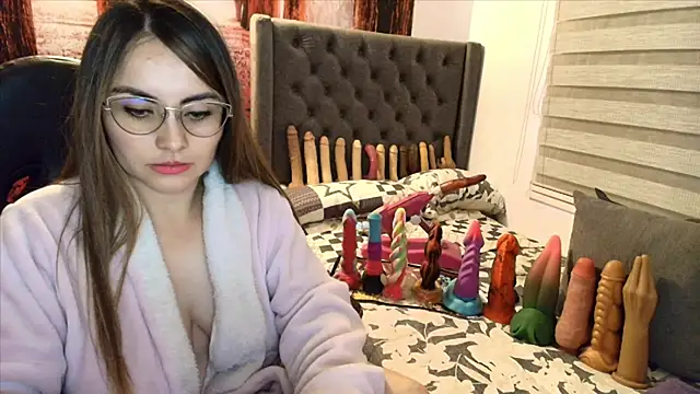 sofia23dirty: онлайн-секс-чат