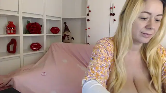 Chatroom XXX en direct de _karolynesyera_