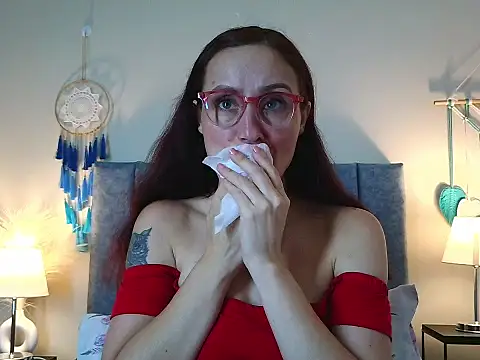 IberianMoonMK Webcam show