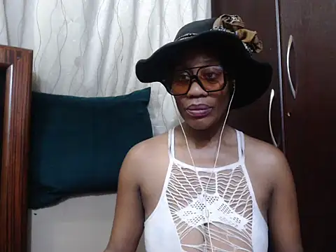 Chat XXX en directo de sweetcandyx24