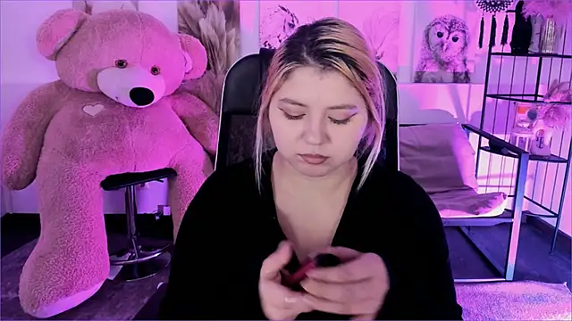 DiaAngell Chat XXX in diretta