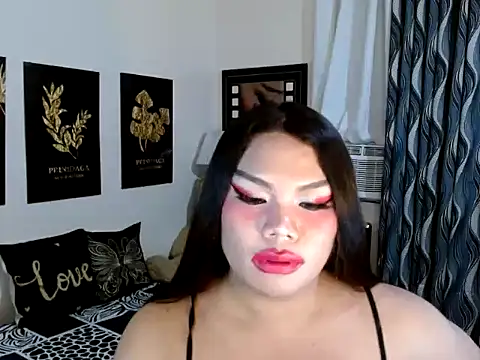 TSbrianaHugeCock's Live XXX Chat