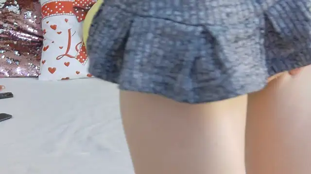 SiennaShapiro: онлайн-секс-чат