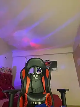 bywanda: онлайн-секс-чат