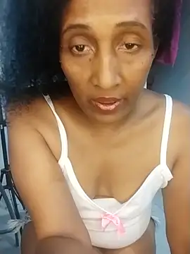 دردشة Aishamara الجنسية المباشرة