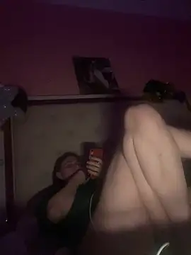 Flossy_Vettie Adlı Modelin Canlı XXX Sohbeti