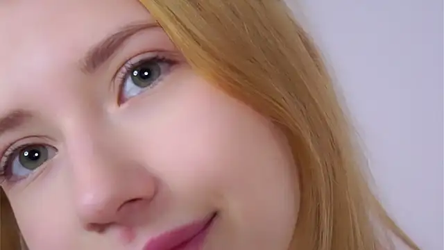 SunnivaCovil's Live XXX Chat