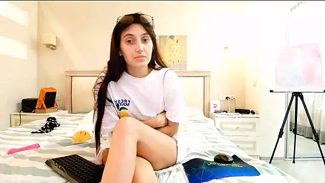 Iren 即時 XXX 聊 天