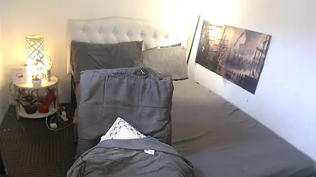 Živý XXX chat NinaDOM4CUM