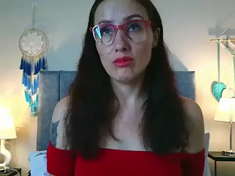 IberianMoonMK Adlı Modelin Canlı XXX Sohbeti