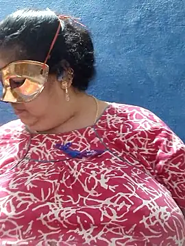 tamilthanushri – Naživo XXX chat