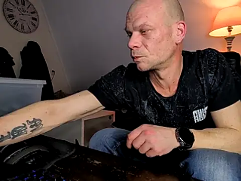 Kinky_Play1 Chat XXX live