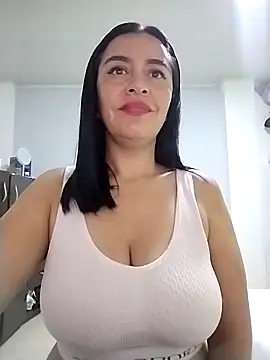 Chat XXX en directo de hailey85