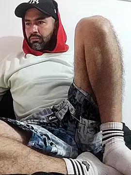 hairyandbigmann Chat XXX live