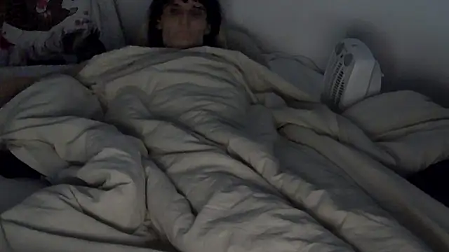 CeriseLapine Chat XXX in diretta