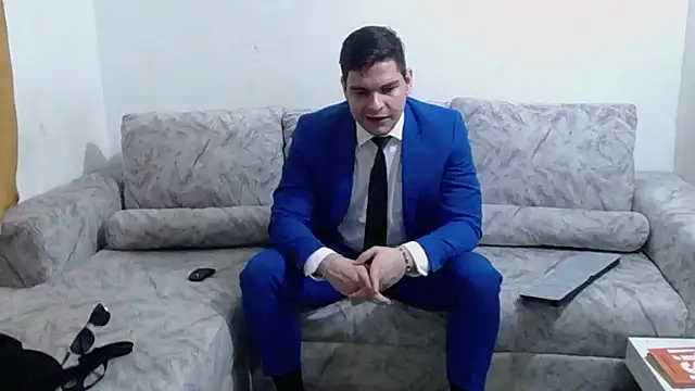 Czat XXX na żywo – Victor_Maitland