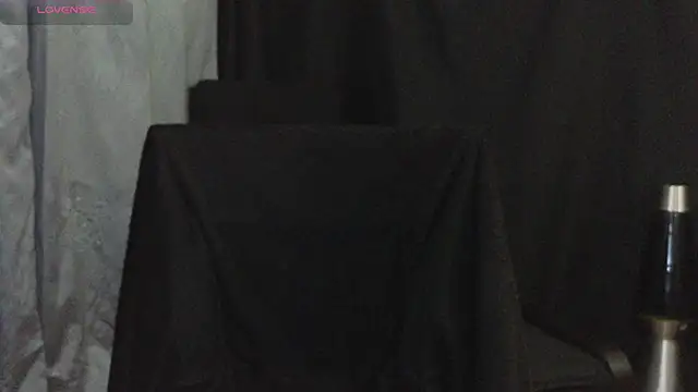 Mia_G0ldのライブXXXチャット