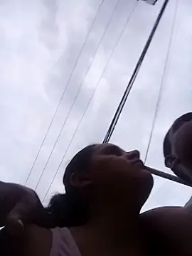 Andreita_95: απευθείας συνομιλία ΧΧΧ