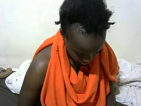 Thicky_kyla live XXX chat