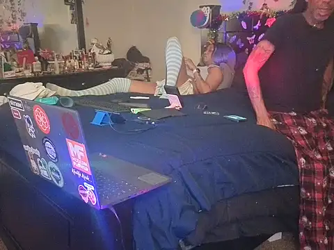 GOODIETIMES1 élő XXX-chatje