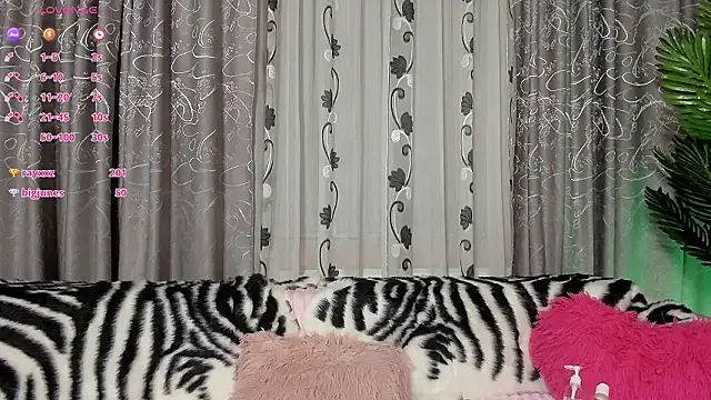 Czat XXX na żywo – Adela26