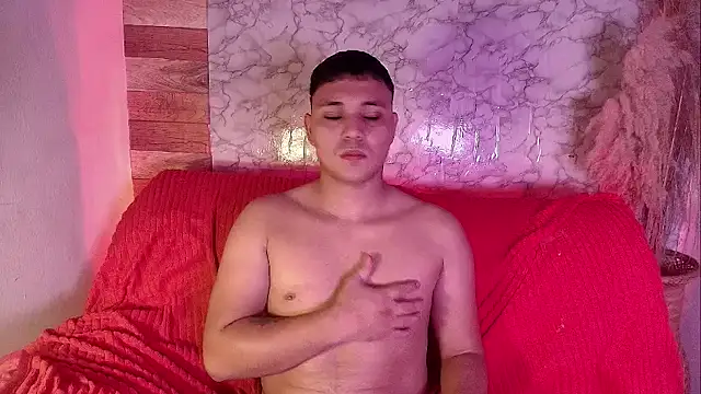 Pokazy przed kamerką – couple_lovelyds