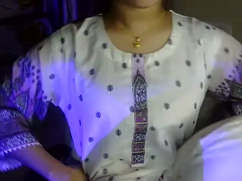 KHWAHIS- élő XXX-chatje