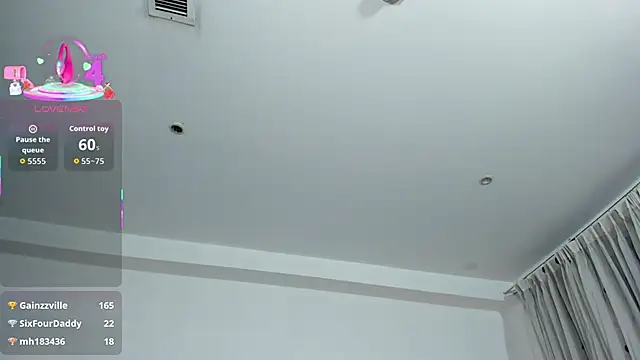 RedAngel1- Adlı Modelin Canlı XXX Sohbeti