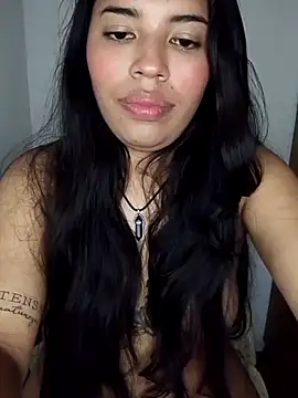 Naomi-SimpsonのライブXXXチャット