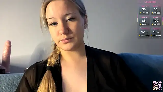 PandaFluff élő XXX-chatje