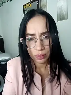 YaraDuartee Live XXX Chat