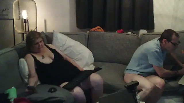 Sylviastar46: απευθείας συνομιλία ΧΧΧ