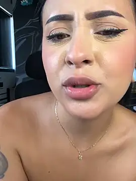 sophie_rizoo élő XXX-chatje