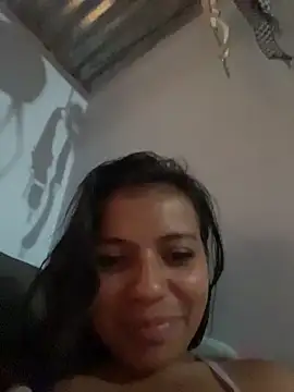 cinthia2011's Live XXX Chat