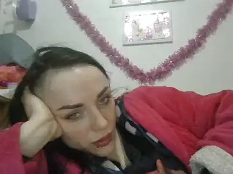 Trinsy_Love élő XXX-chatje